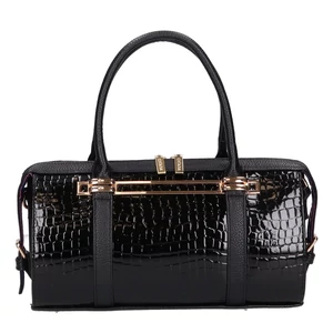 Kép 1/5 - Chiara táska